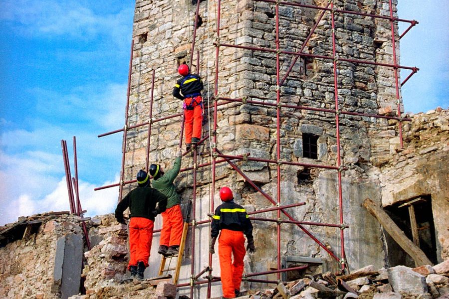 L’Aquila com’era L’Aquila com’è